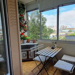  Appartement Medipole T2 Avec Un Garage Gratuit Sur Place, 16min A Centre Lyon En Metro A